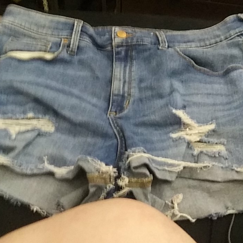 Short shorts